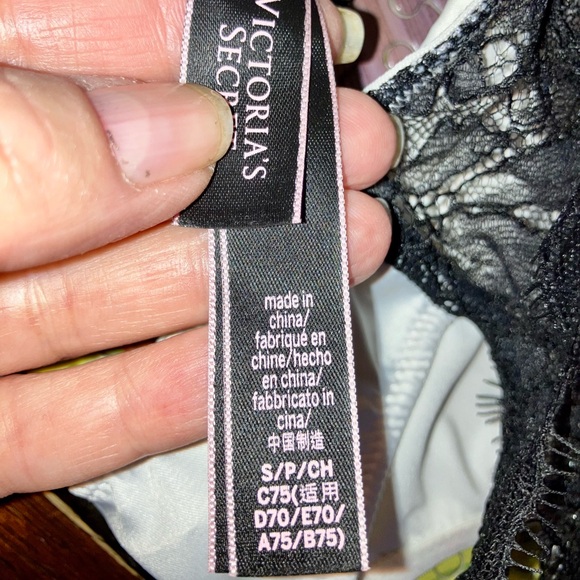 Victoria’s Secret silky/lace unlined bralette.  Size S.  White/black lace trim. - Picture 7 of 7
